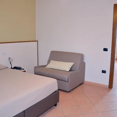 Hotel Tenuta Caradonna *