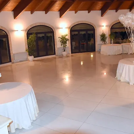 Tenuta Caradonna Hotel *