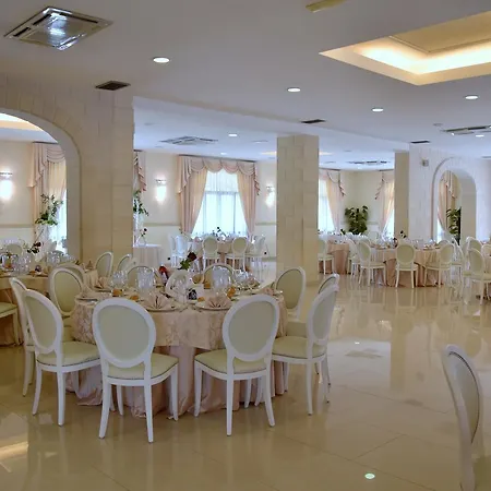 Tenuta Caradonna Hotel *